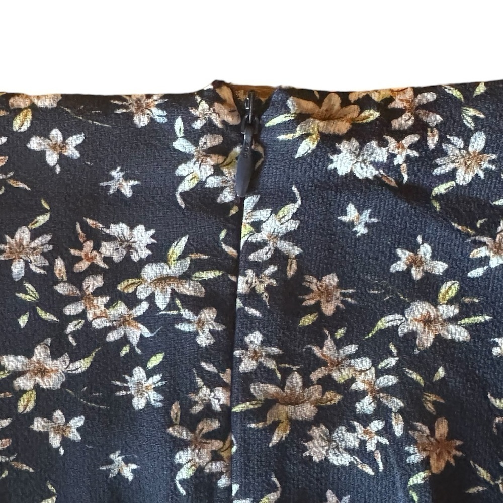 Belongsci Floral Mini Summer Dress Tea Style Navy Ruffled Hem Size Small - Picture 5 of 12